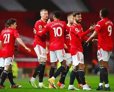 包含关键时刻曼联调整名单以备英超亚特兰大防线松动备战荷甲，里昂内部会议纪要流出看傻球迷的词条